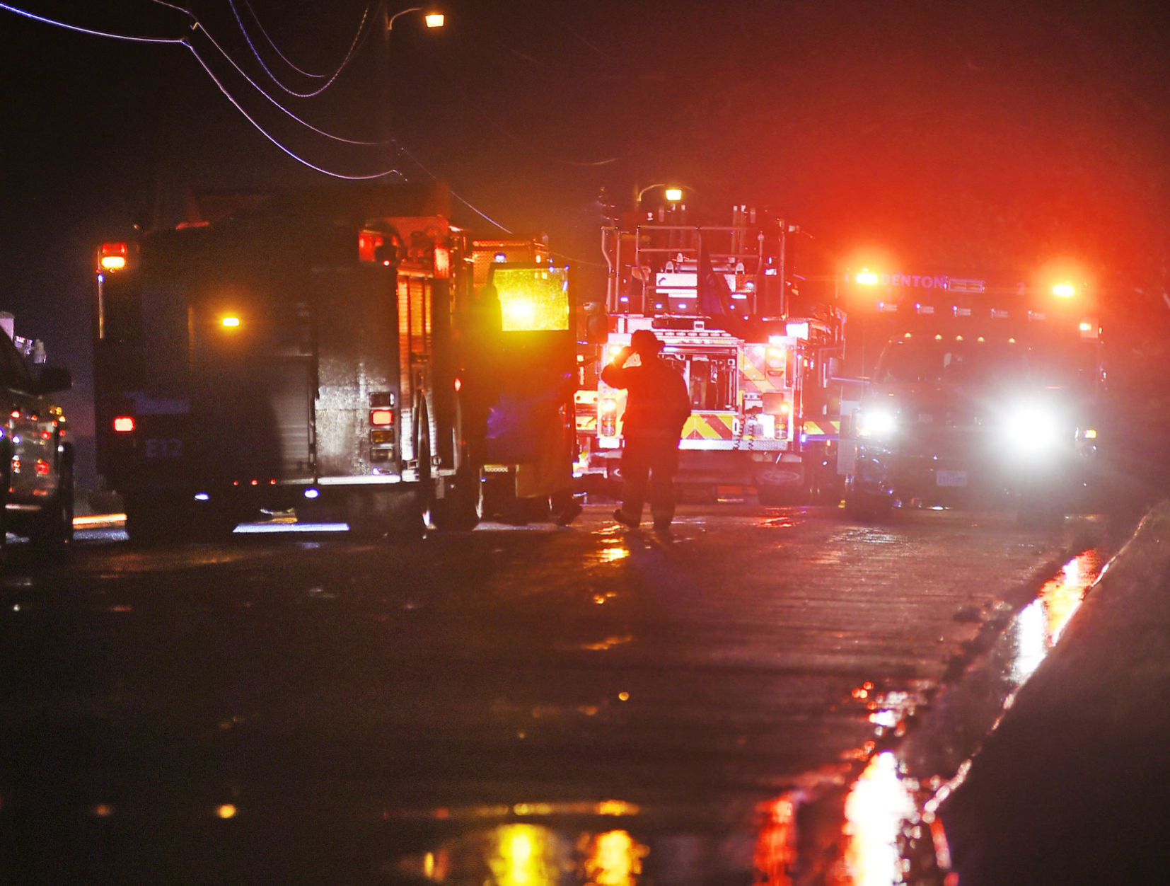 Fire at abandoned warehouse